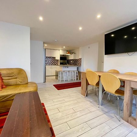 Vernon Place Town Centre, Vernon Cottage 3-Bed With Parking, 1A Vernon Court 2-Bed With Parking, 1B Studio No Parking, Off The High Street Next To Sandford Park Cheltenham Eksteriør bilde