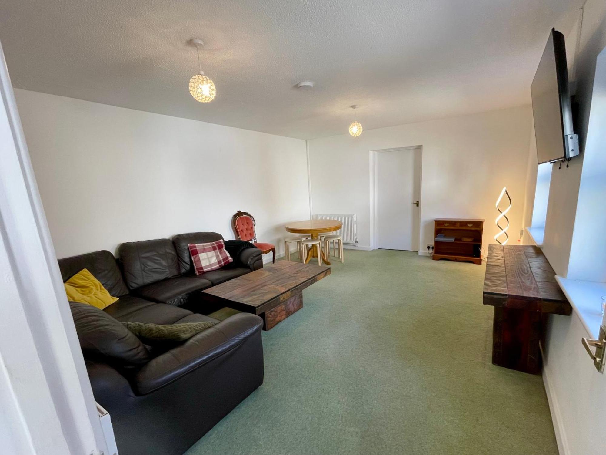 Vernon Place Town Centre, Vernon Cottage 3-Bed With Parking, 1A Vernon Court 2-Bed With Parking, 1B Studio No Parking, Off The High Street Next To Sandford Park Cheltenham Eksteriør bilde